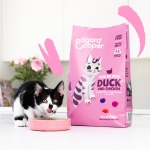 Pienso para gatitos Edgard & Cooper con pato y pollo